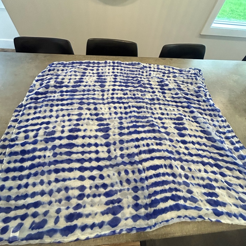 Blue and White Patterned Scarf